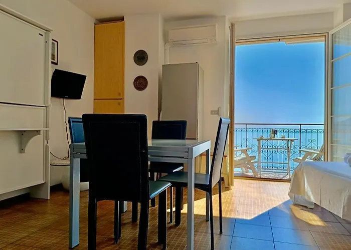 Hostdomus - Bay Apartamento